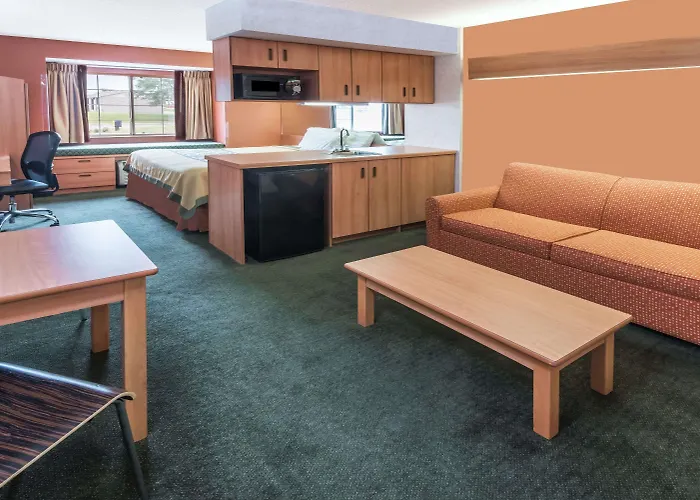 Super 8 By Wyndham West Columbus